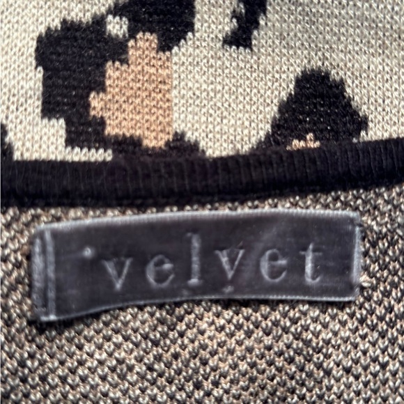 Velvet by Graham & Spencer Womens Animal Print Bodycon Sweater Dress Size Medium - Picture 6 of 6